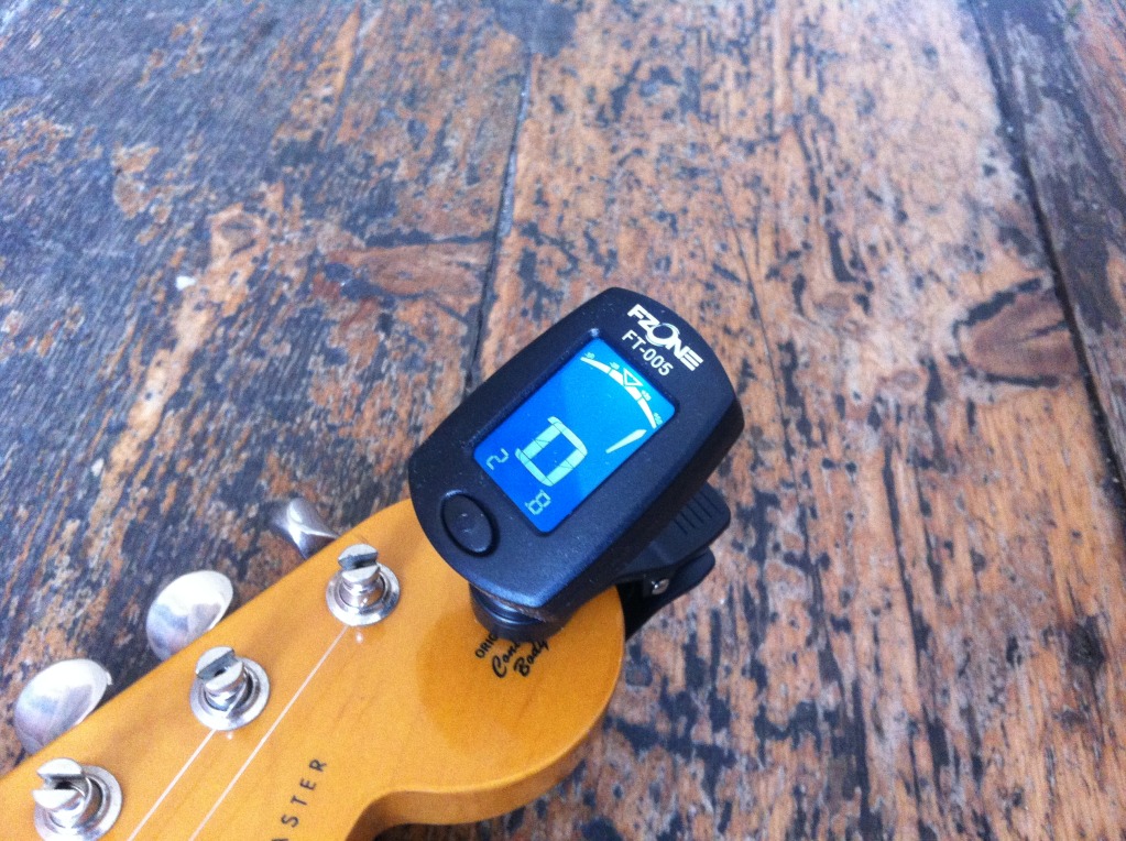 acoustic guitar tuner device